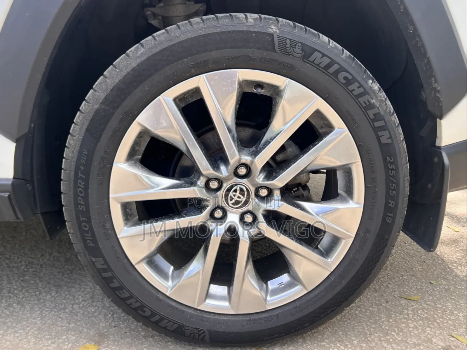 Toyota RAV4 2019 Pearl