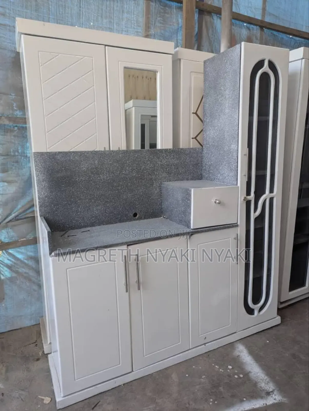 Nauza Kitchen Cabin