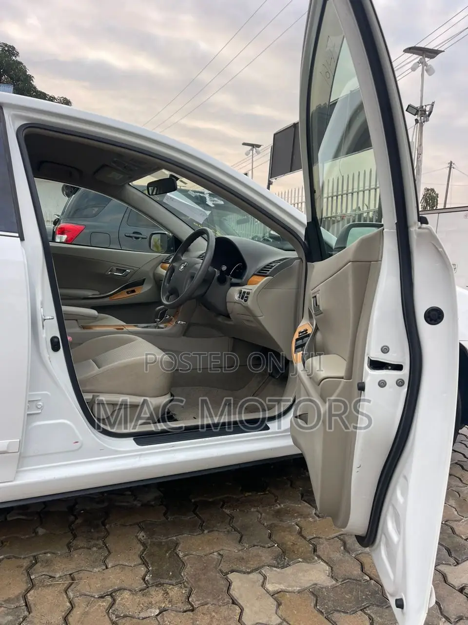 Toyota Premio 2009 White
