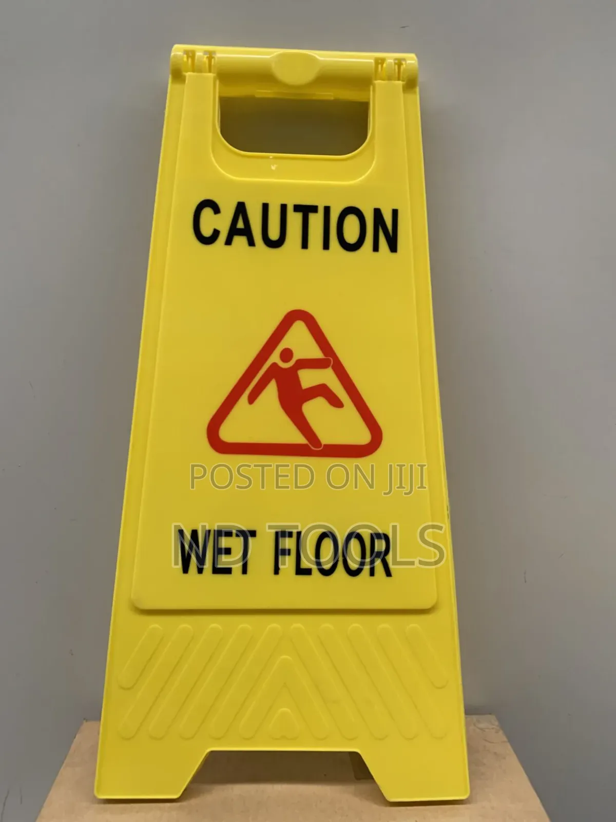 Caution Wet Flor