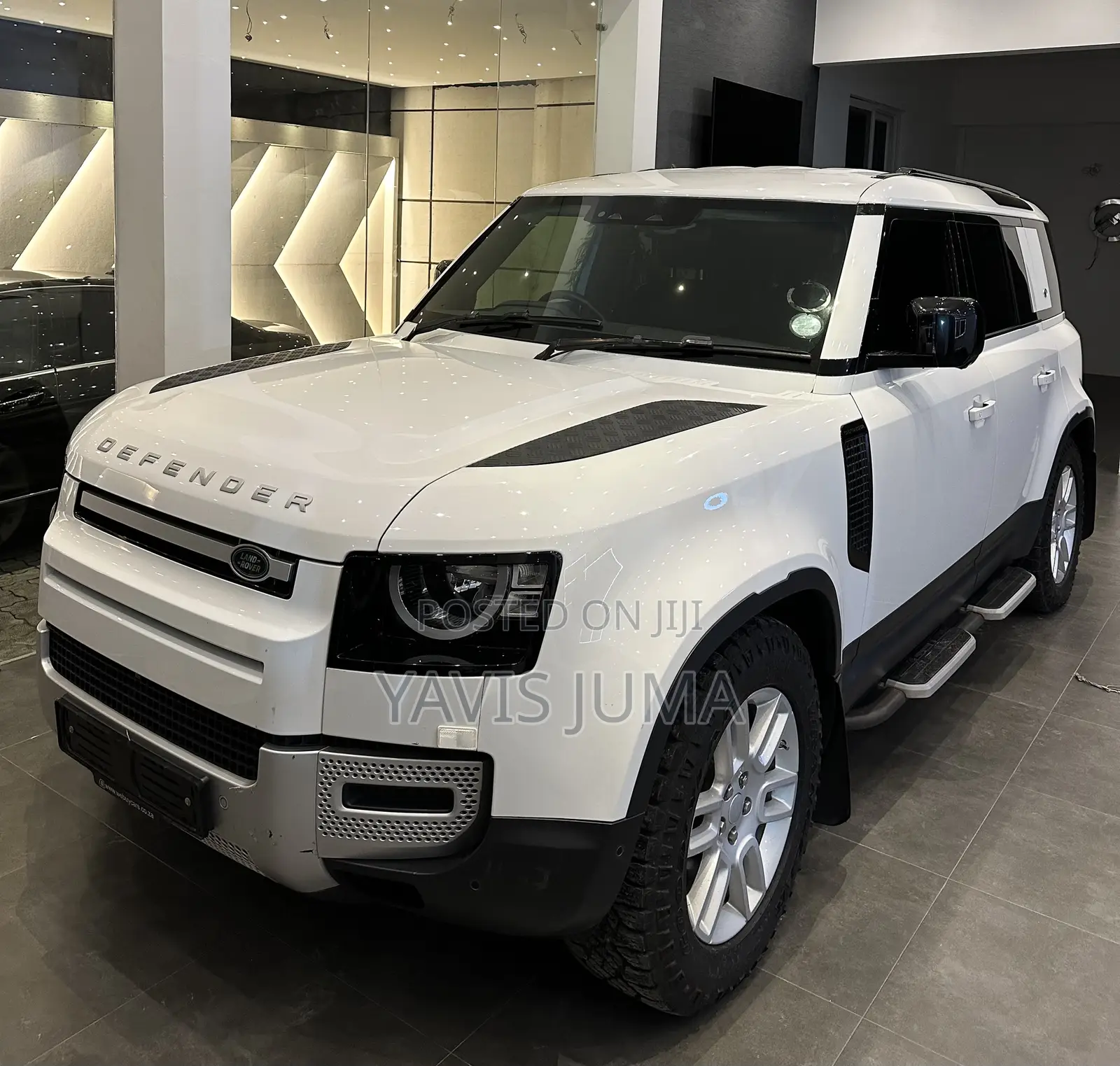 Land Rover Defender 2023 White