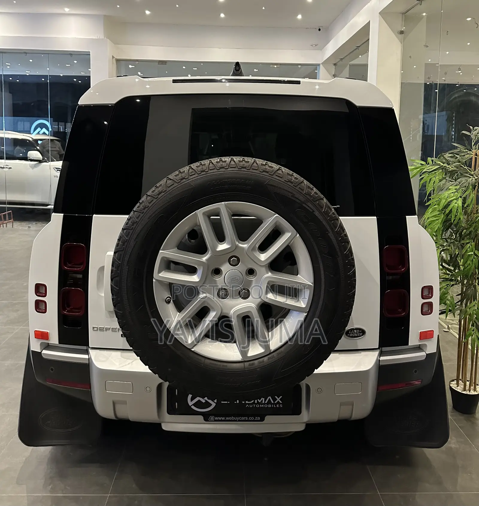Land Rover Defender 2023 White
