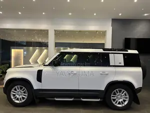 Land Rover Defender 2023 White