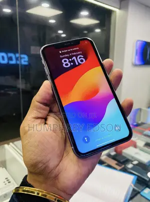 New Apple iPhone 11 128 GB Purple