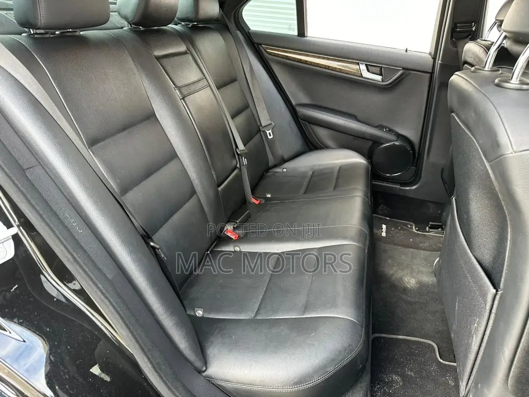 Mercedes-Benz C-Class 2009 Black