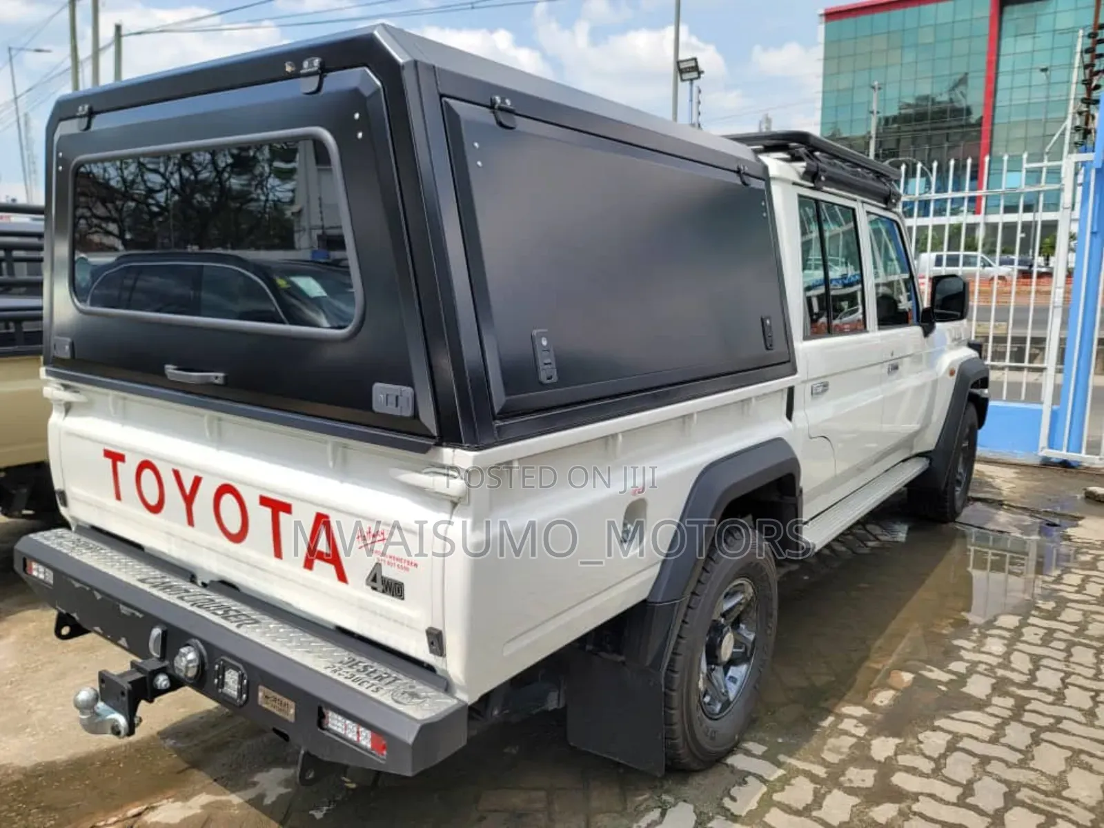 Toyota Land Cruiser 2023 Off white
