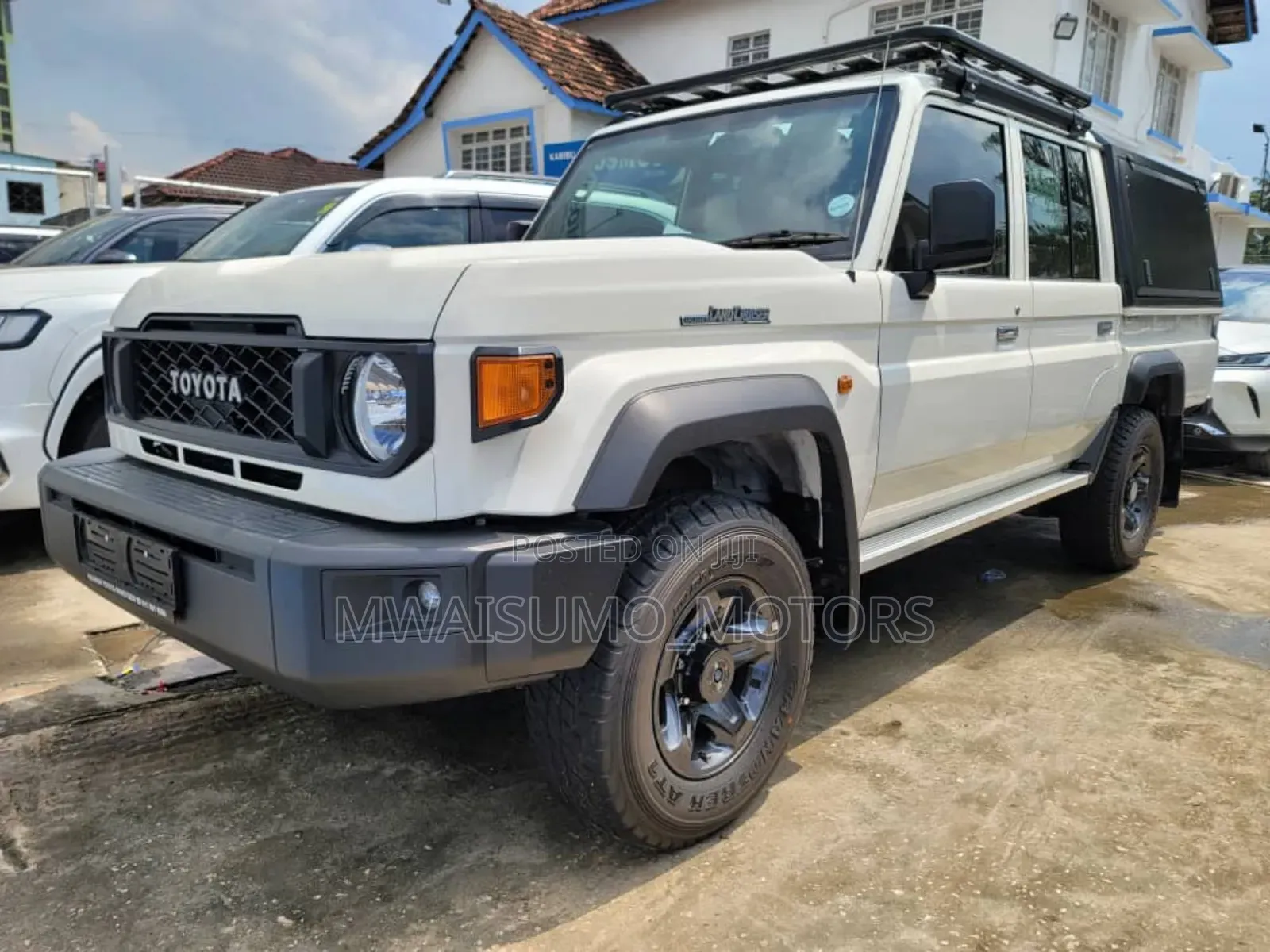 Toyota Land Cruiser 2023 Off white
