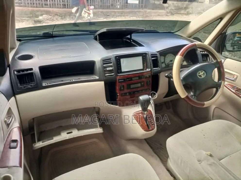 Toyota Corolla Spacio 2005 Silver