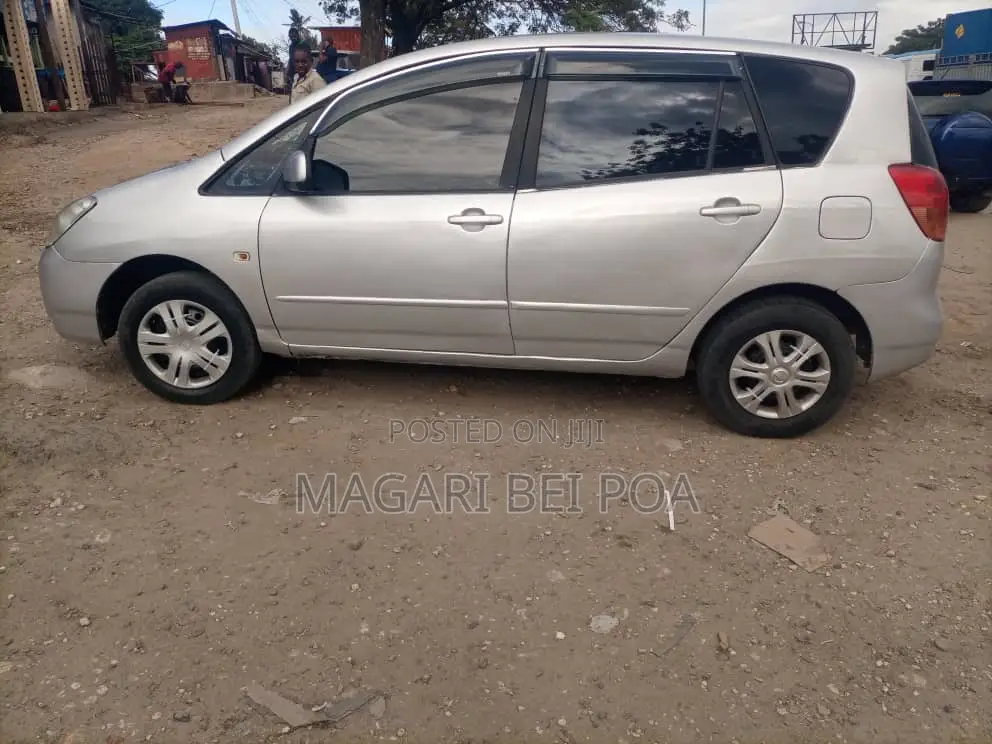Toyota Corolla Spacio 2005 Silver