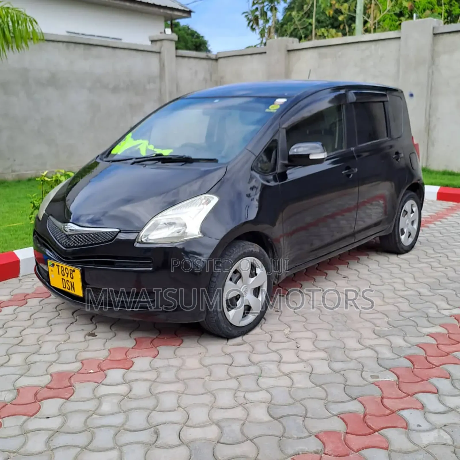 Toyota Ractis 2006 Black