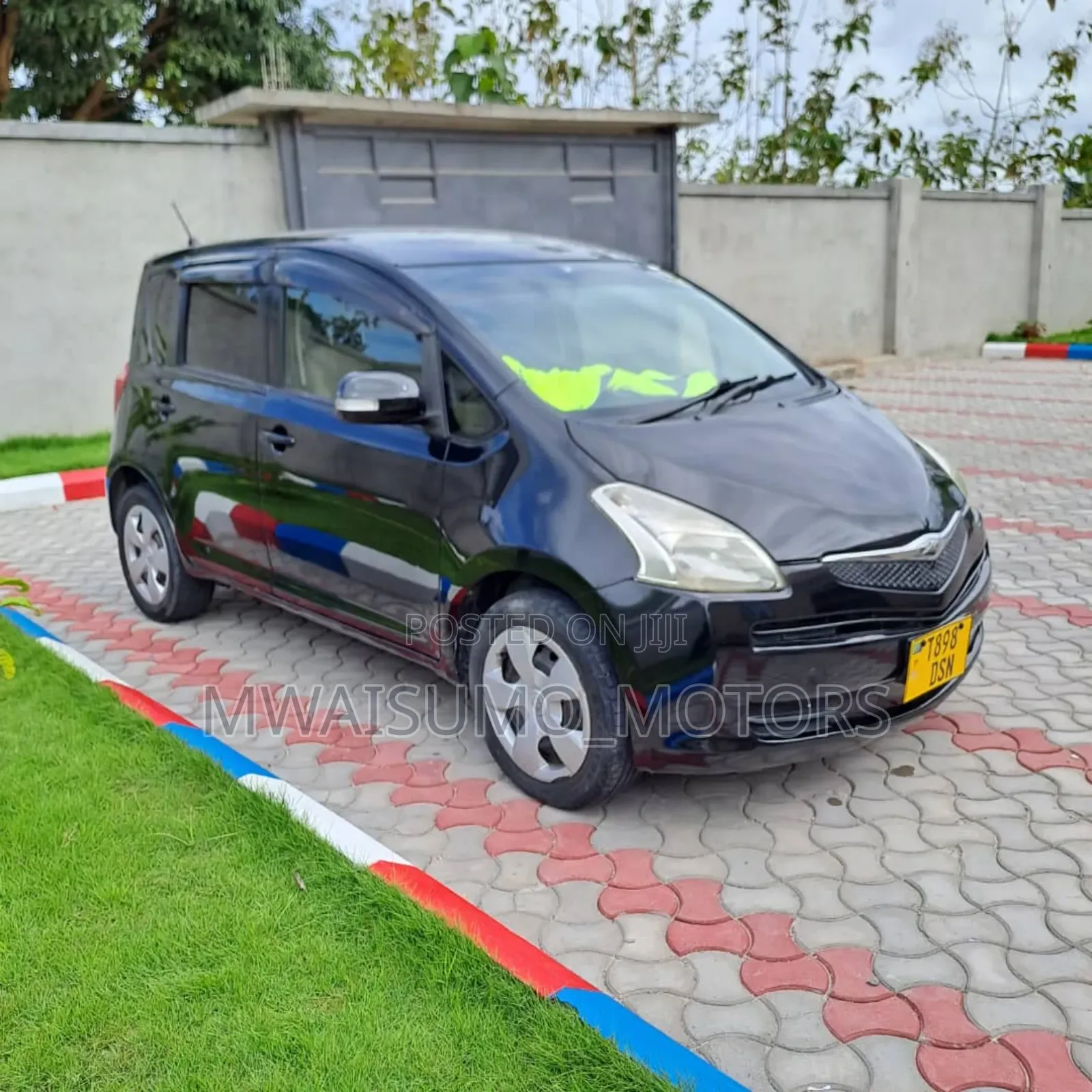 Toyota Ractis 2006 Black