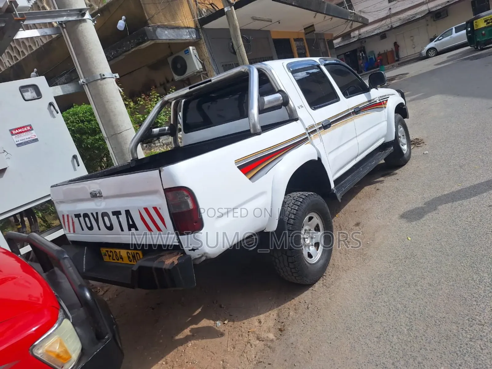 Toyota Hilux 2001 Off white