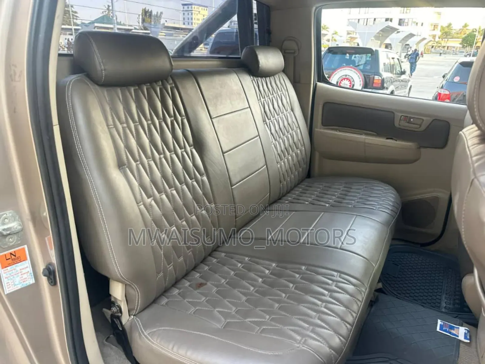 Toyota Hilux 2007 Gray