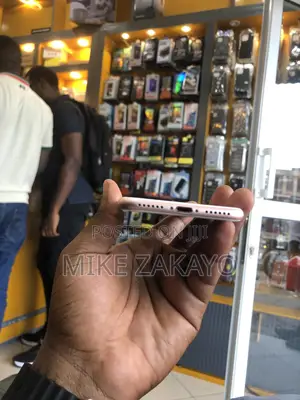 Apple iPhone 7 128 GB Rose Gold