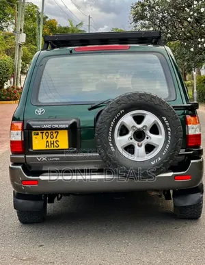 Toyota Land Cruiser 2004 Green