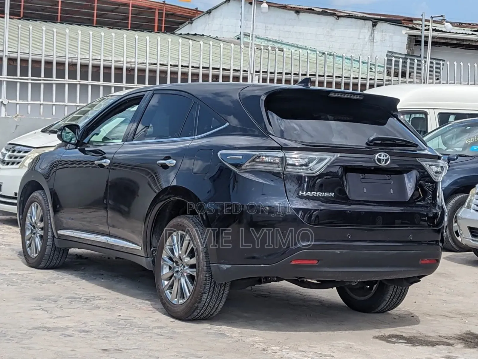 Toyota Harrier 2.0 4WD 2015 Purple