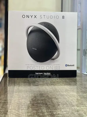 Onyx Studio 8
