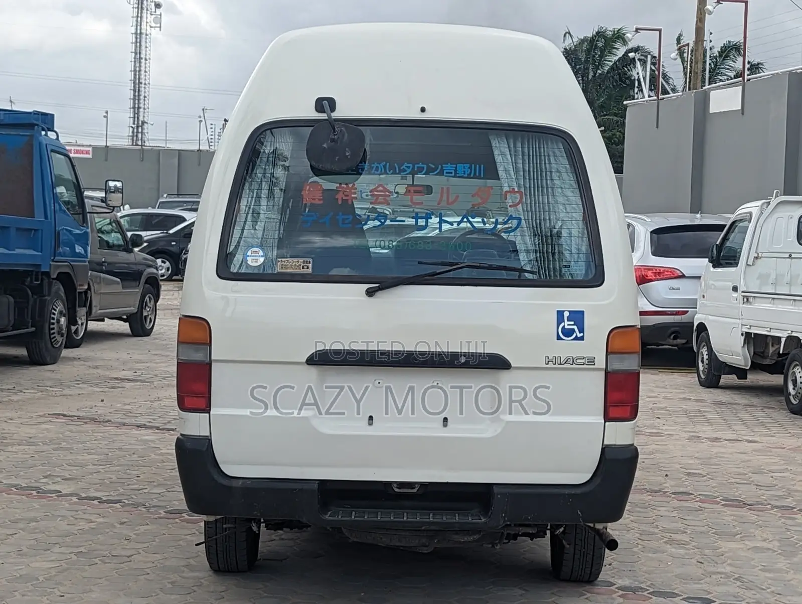 Toyota HiAce 2002 White