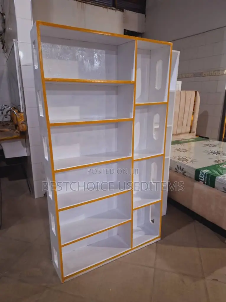 Shoe Rack / Stand Ya Viatu Bei Mpya Zipo Nyingi Mpya