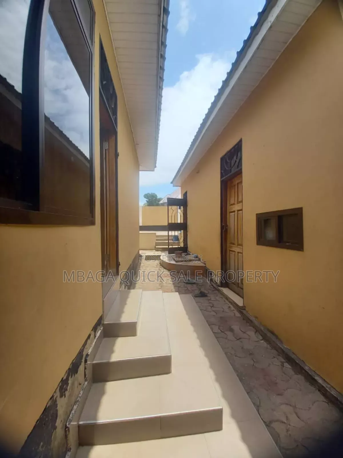 6bdrm House in Salasala Mwisho, Mbezi for sale
