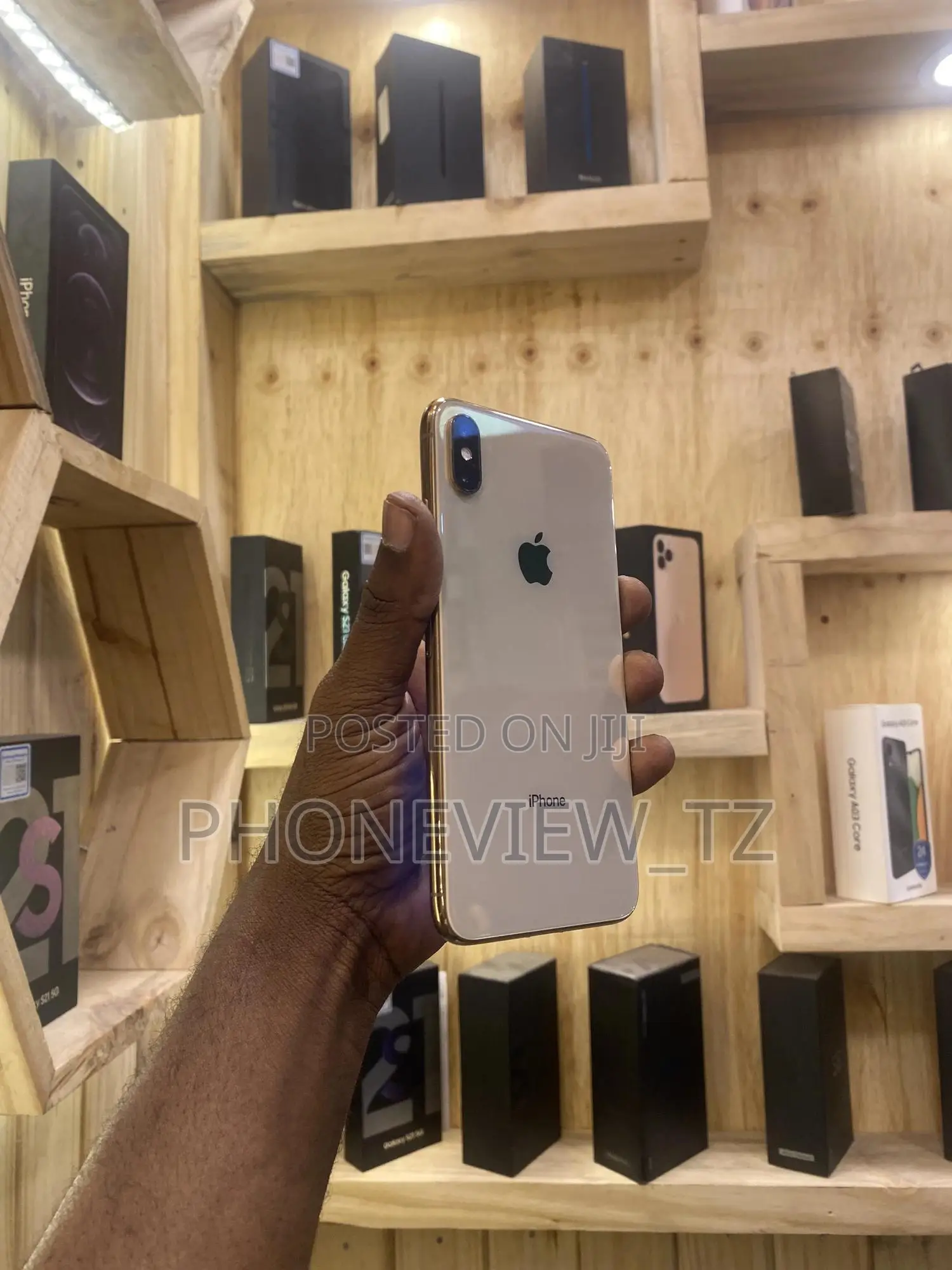 Apple iPhone XS Max 64 GB Gold