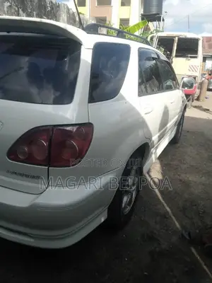 Toyota Harrier 2001 White