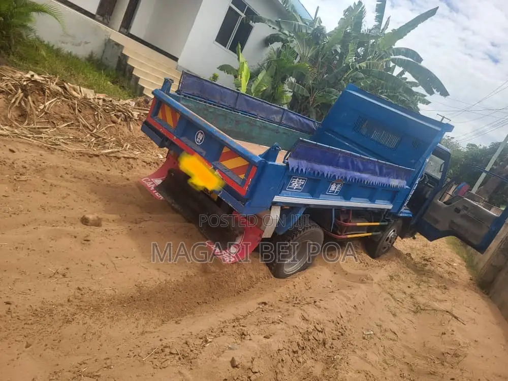 Canter Tipper