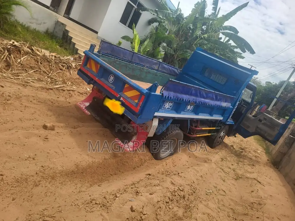 Canter Tipper