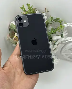 Photo - Apple iPhone 11 64 GB Black