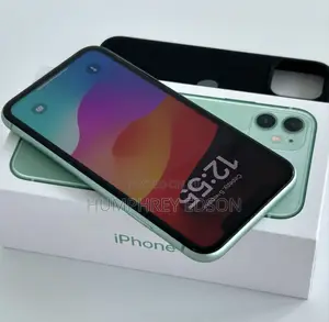 New Apple iPhone 11 128 GB Green