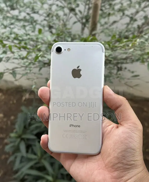 iPhone 7 128GB シルバー iPhone - iPhone7 128GB シルバー 美品