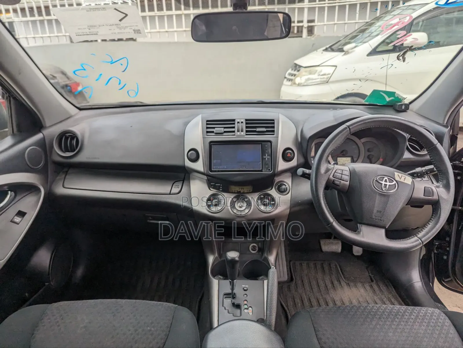 Toyota Vanguard 2010 Black