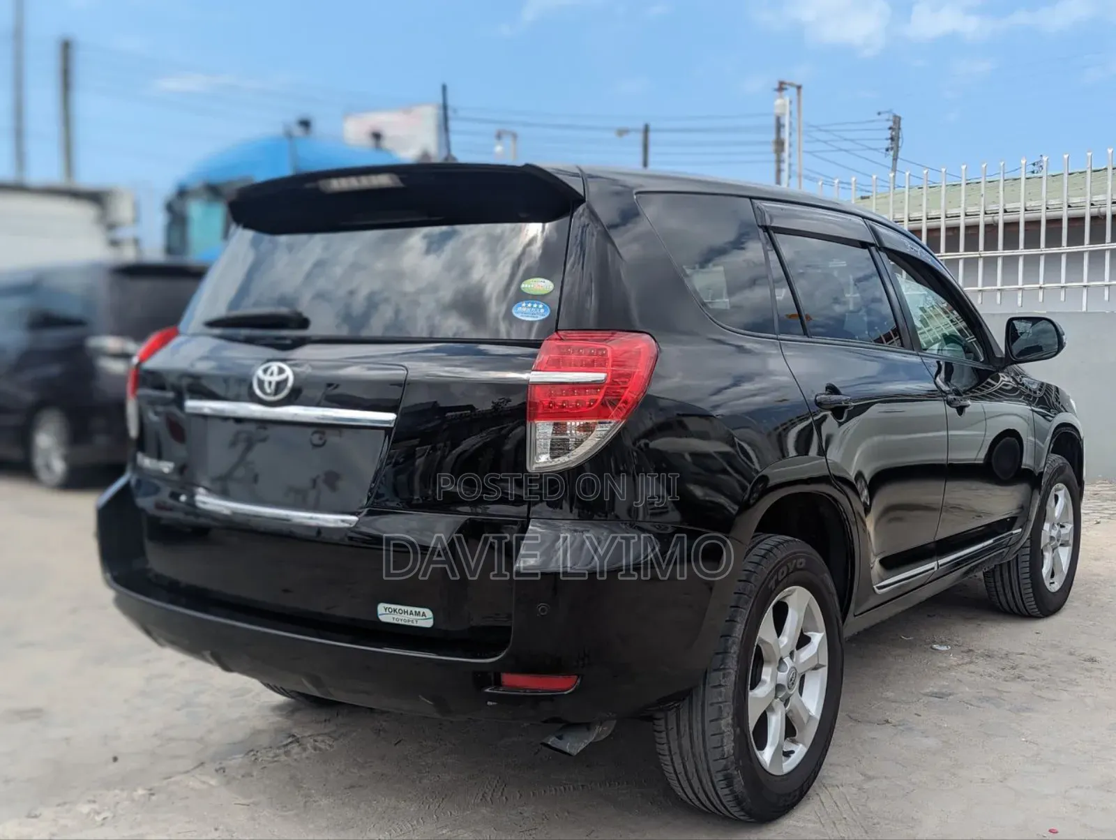 Toyota Vanguard 2010 Black