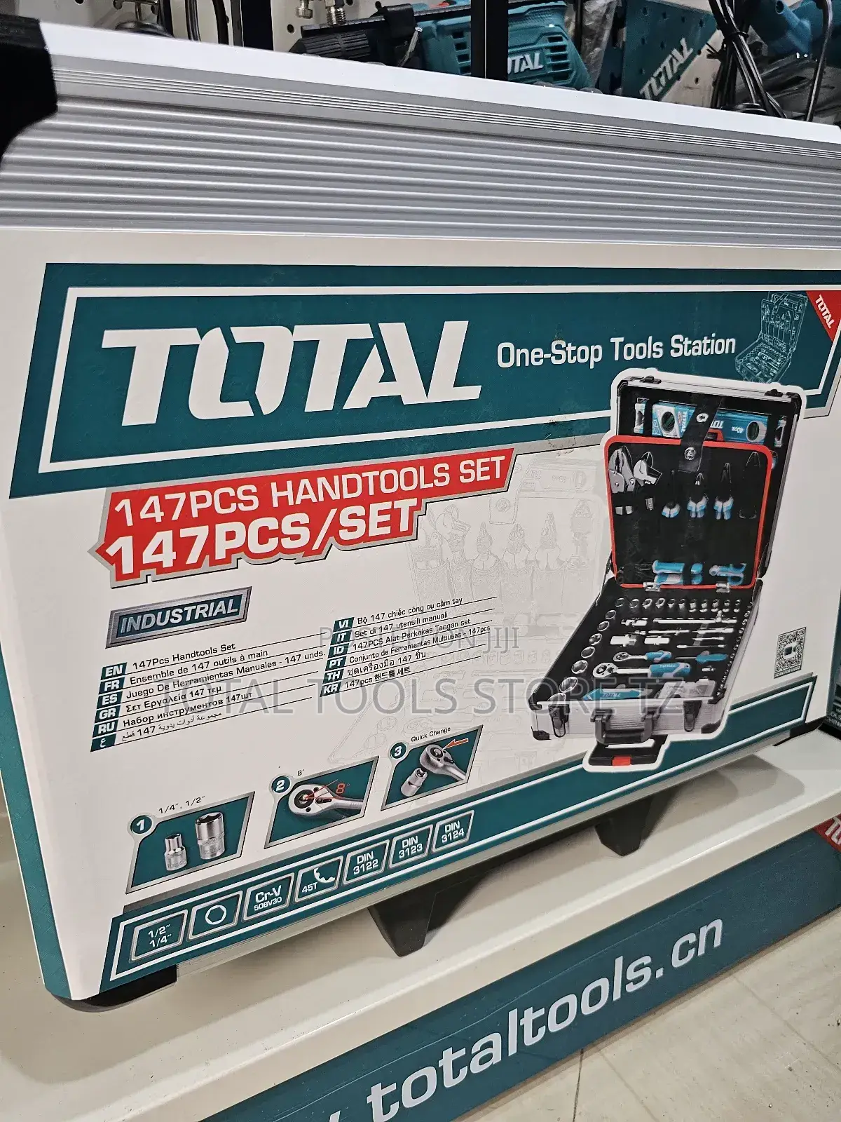 Total Hand Tools Box 147pcs/Set