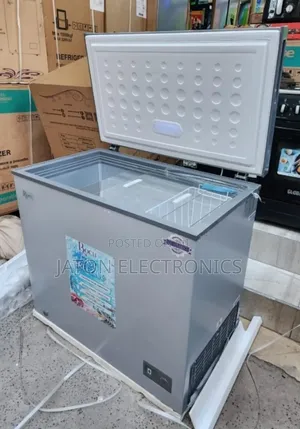 Roch Chest Freezer 200L