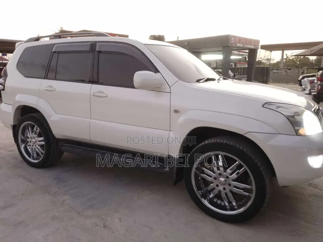Toyota Land Cruiser Prado 2007 White