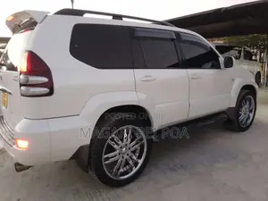 Toyota Land Cruiser Prado 2007 White