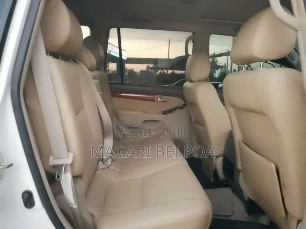 Toyota Land Cruiser Prado 2007 White