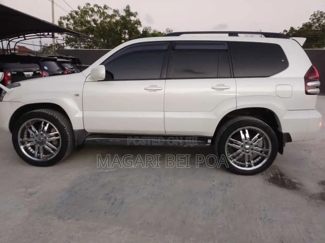 Toyota Land Cruiser Prado 2007 White