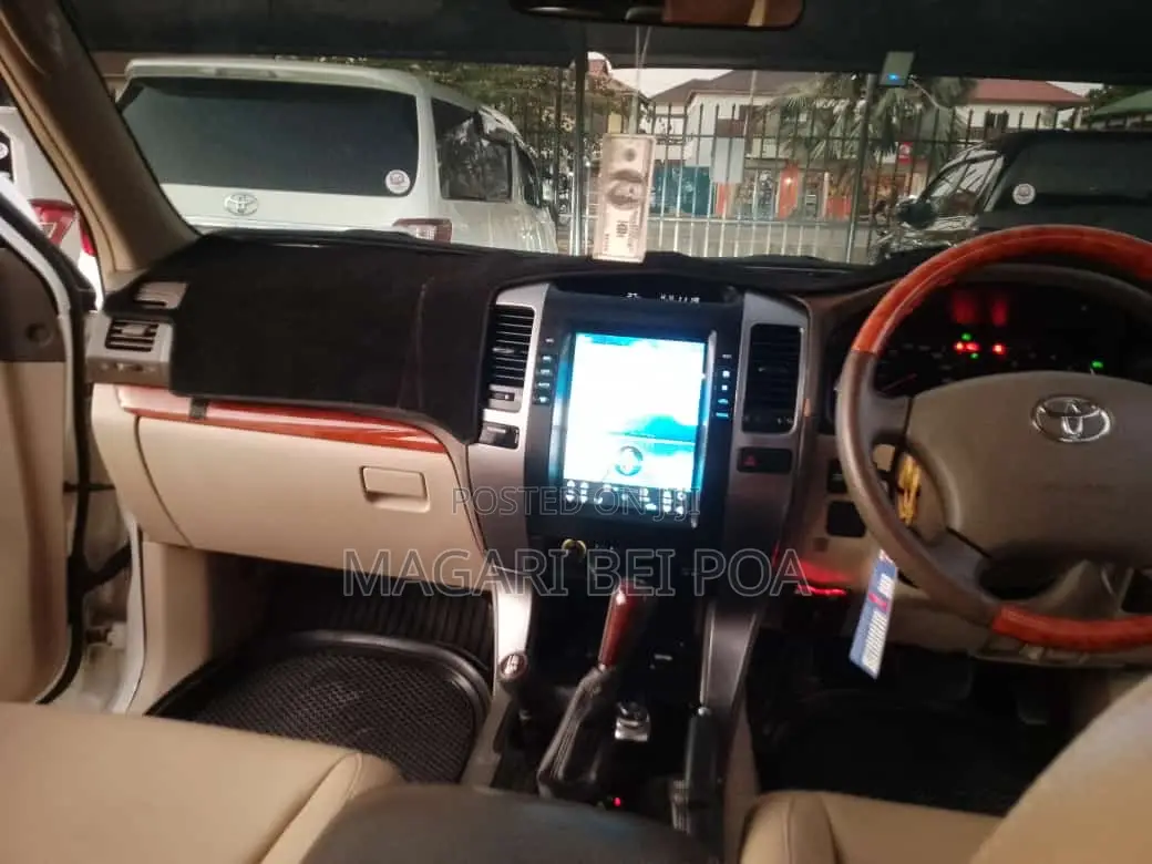 Toyota Land Cruiser Prado 2007 White