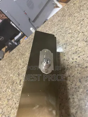 Matrix Lock Patch Fitting for Grass and Aluminum Door