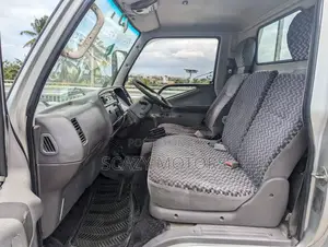 Mitsubishi Canter Guts