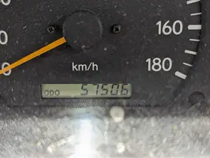 Toyota HiAce 2002 White