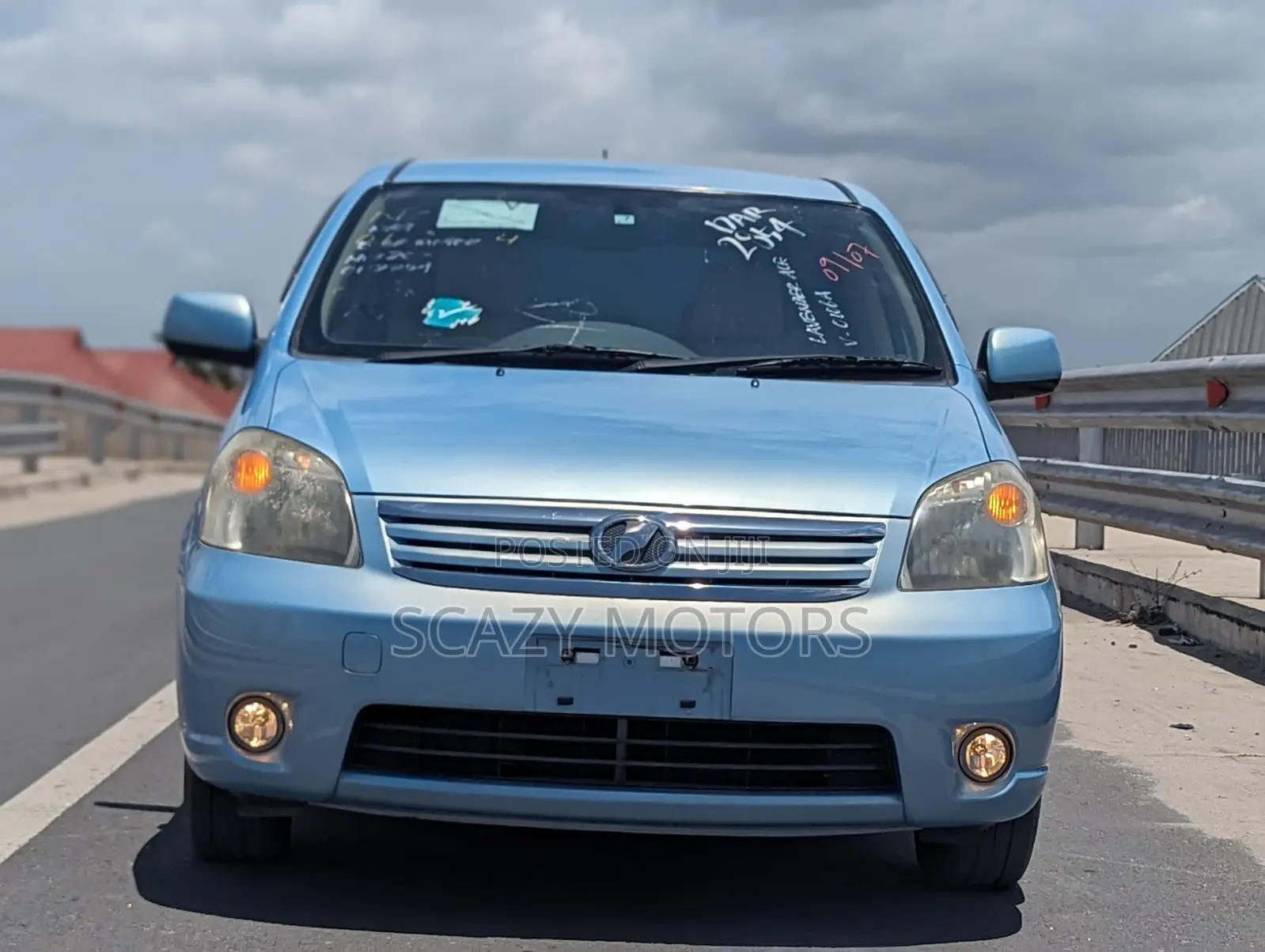 Toyota Raum 2007