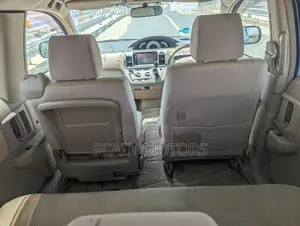 Toyota Raum 2007