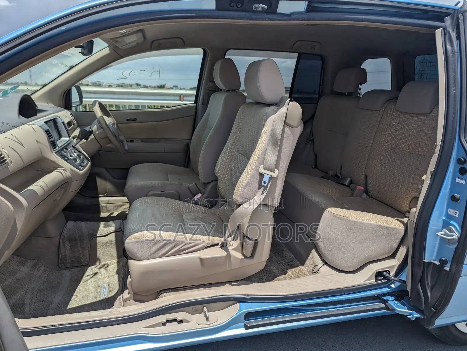 Toyota Raum 2007