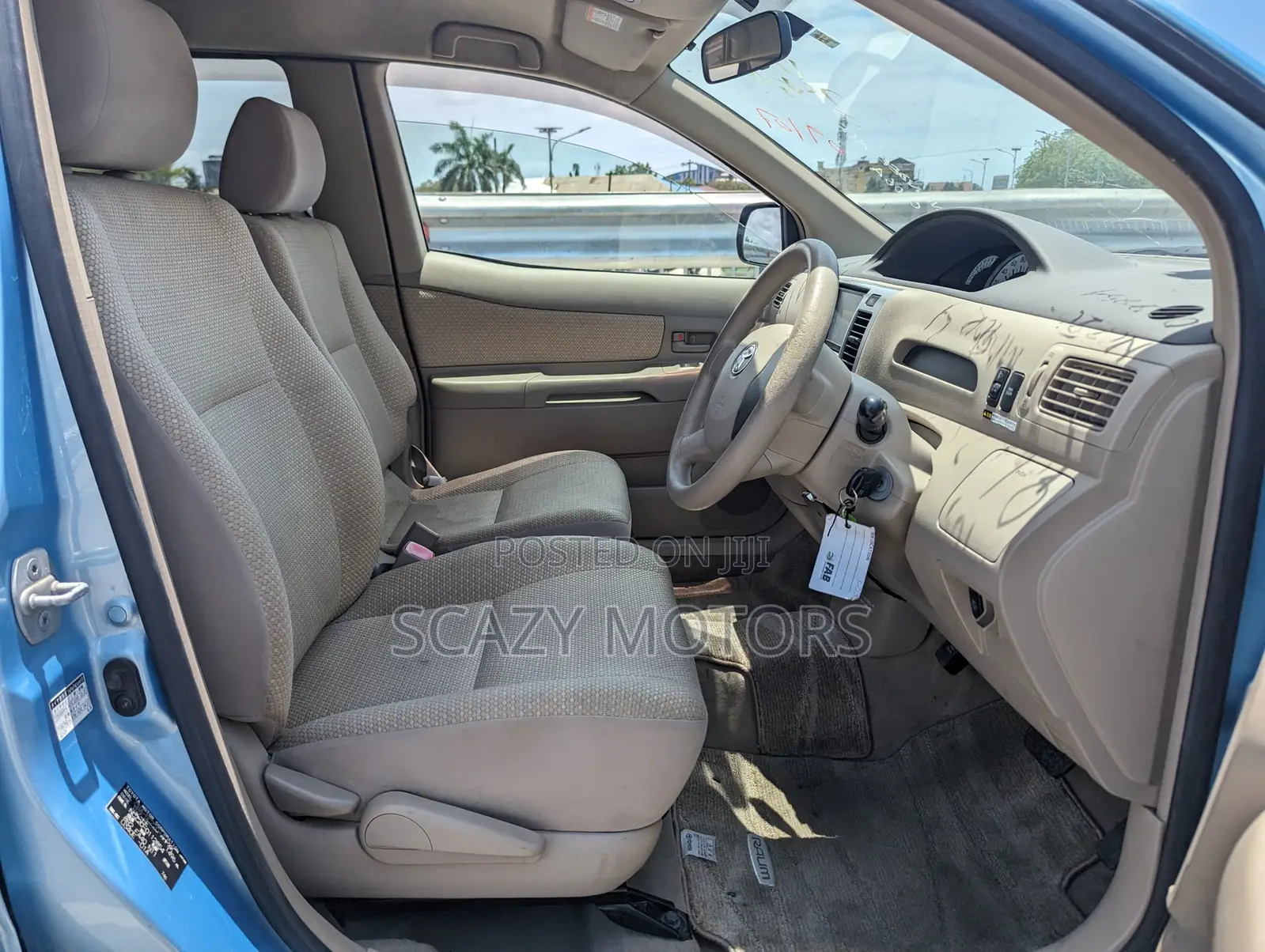 Toyota Raum 2007