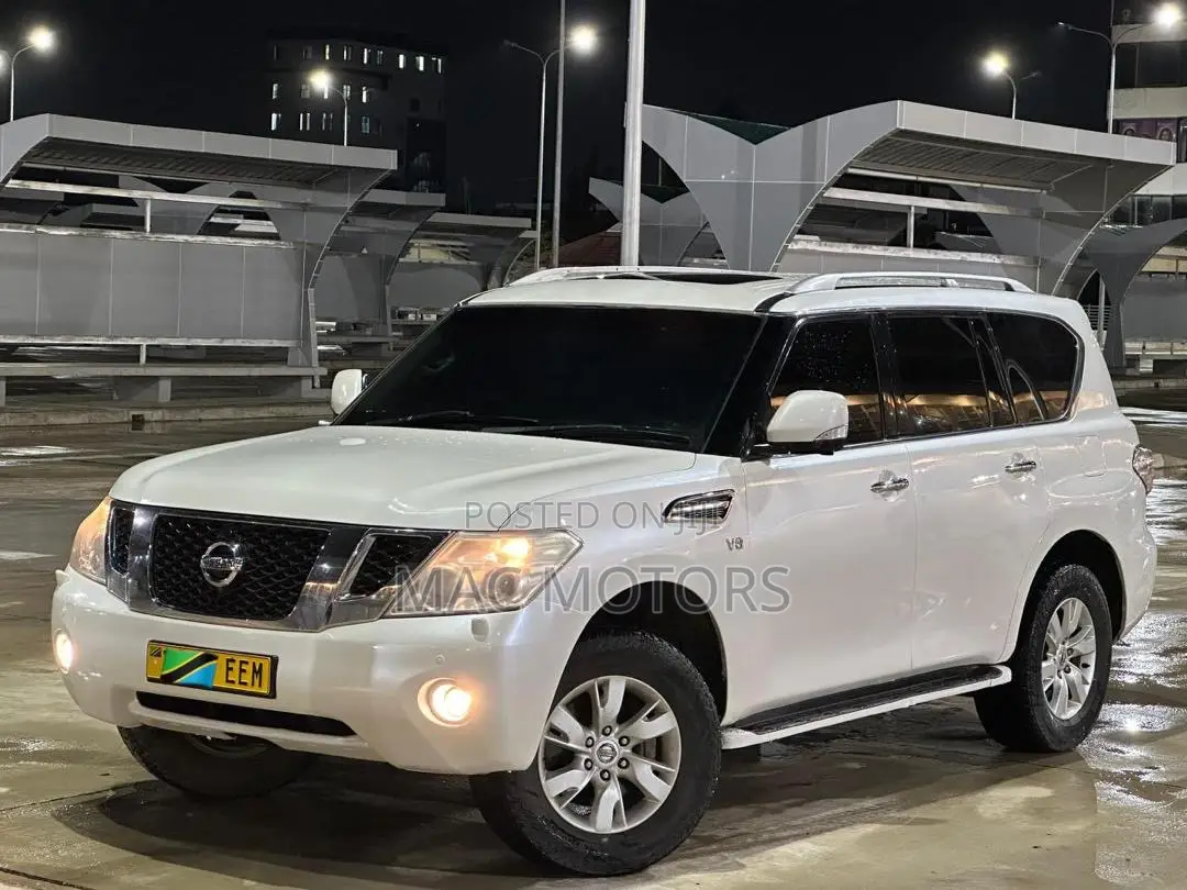Nissan Patrol 2014 White