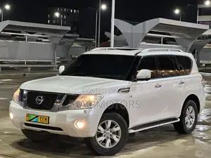Nissan Patrol 2014 White