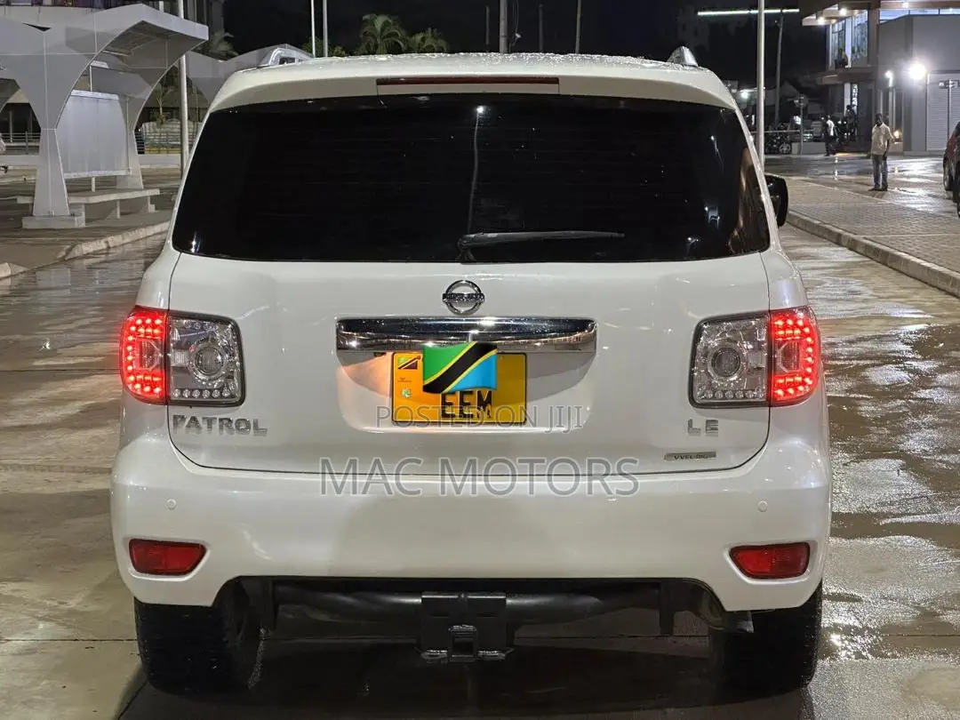 Nissan Patrol 2014 White